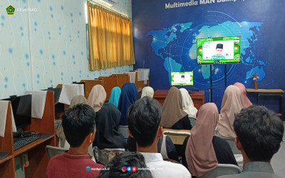 Perkuat Karakter Siswa MAN Balikpapan Ikuti Webinar Ramadan Challenge se-Kaltim